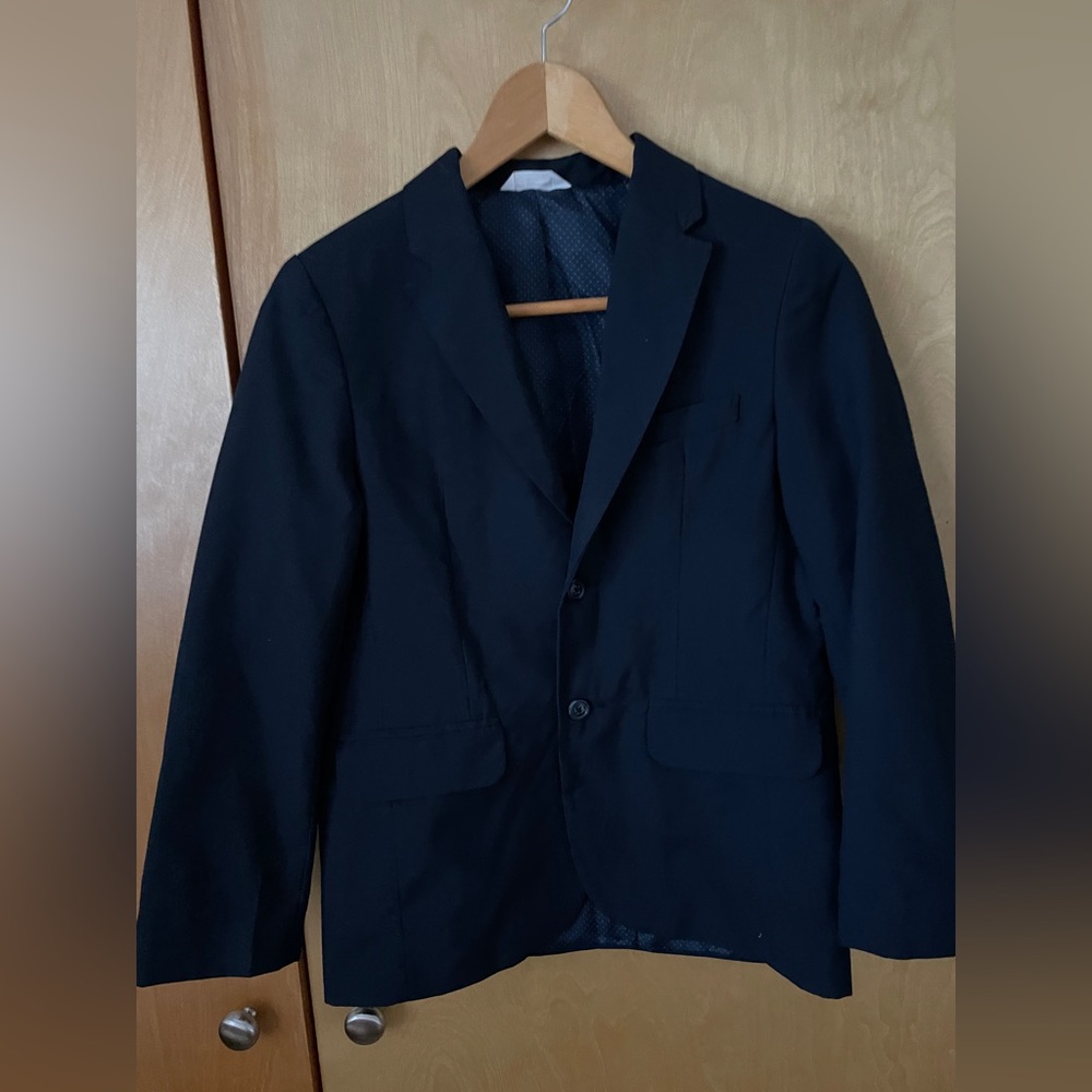 Cat & Jack 12 navy blue blazer. Polka dot inside. Exc cond